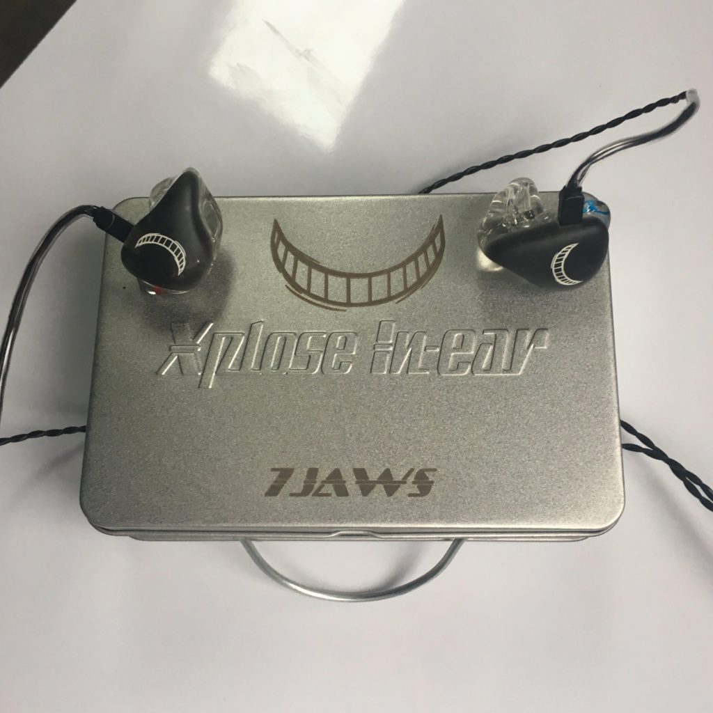 In-Ears 7Jaws